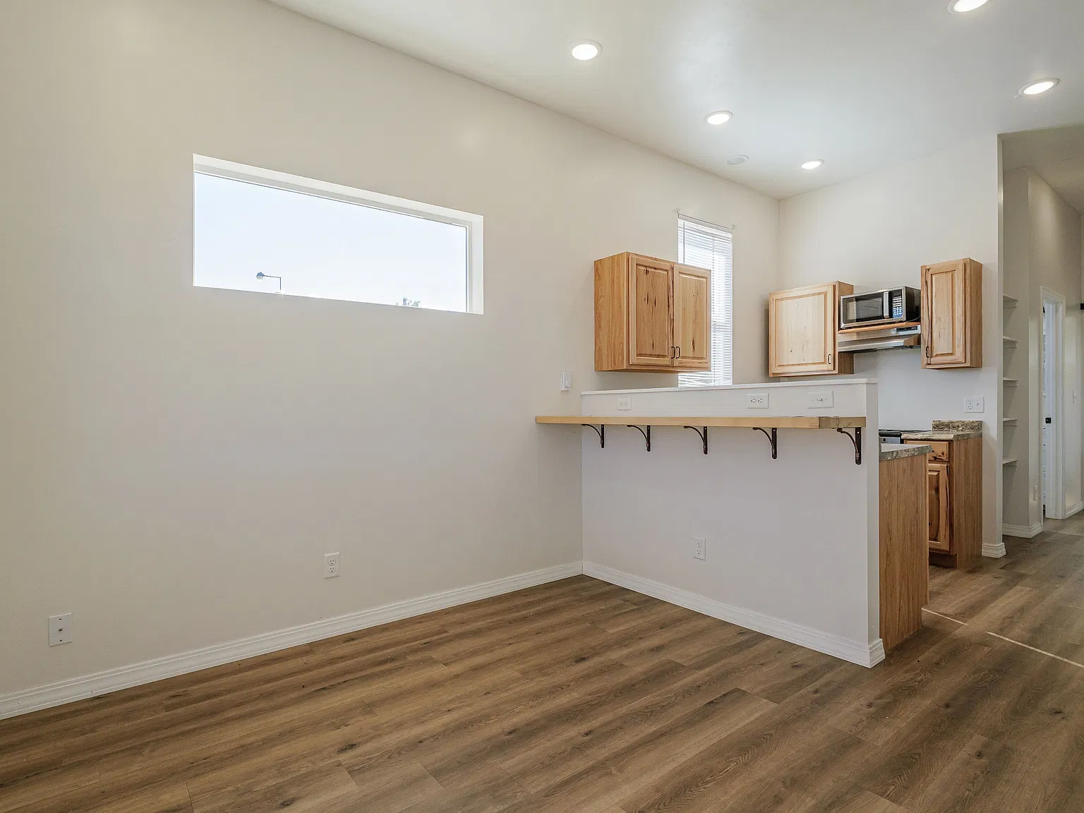 303 Mountain View Street - A — Photo 3