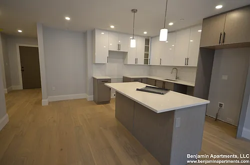 425 Market St #3 Photo 1