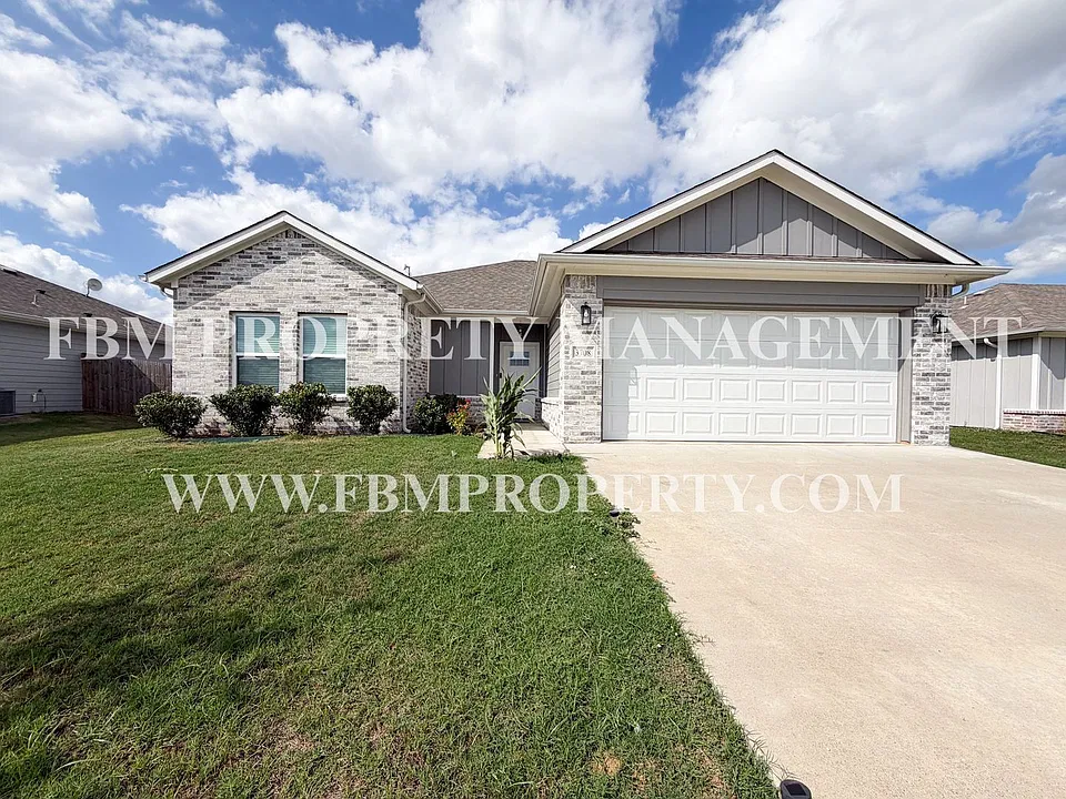 3708 Skylane Ave
