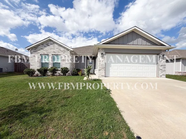 3708 Skylane Ave, Corsicana, TX 75110