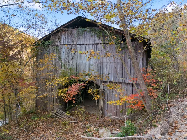 9992 State Highway 11, Manchester, KY 40962