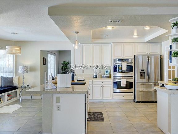 3rd image of 3754 Emerald Bay Cir