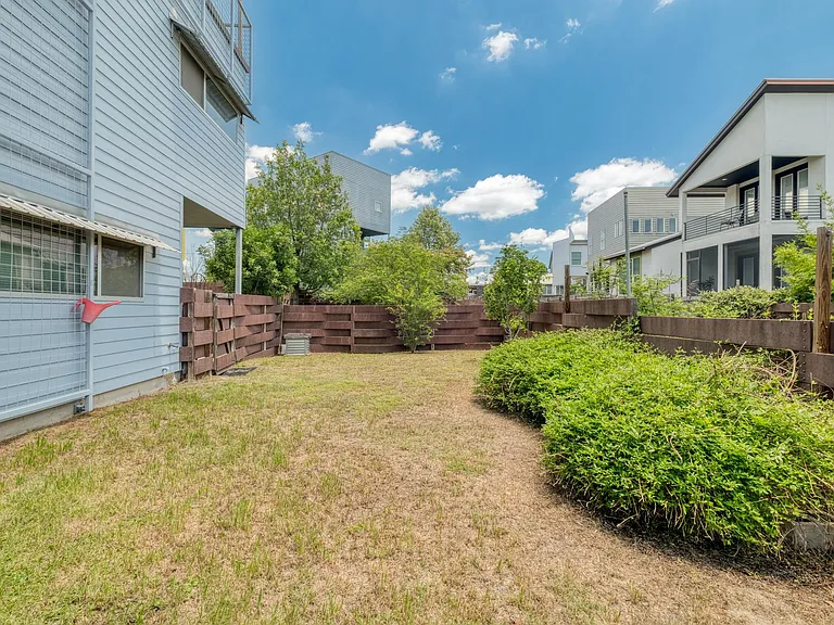 5517 Agatha Cir — Photo 26