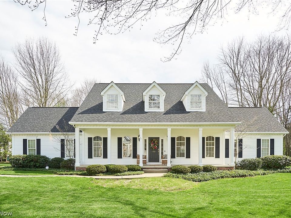 1st image of 753 Sunridge Rd
