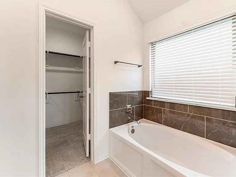 21107 Armstrong County Dr — Photo 29