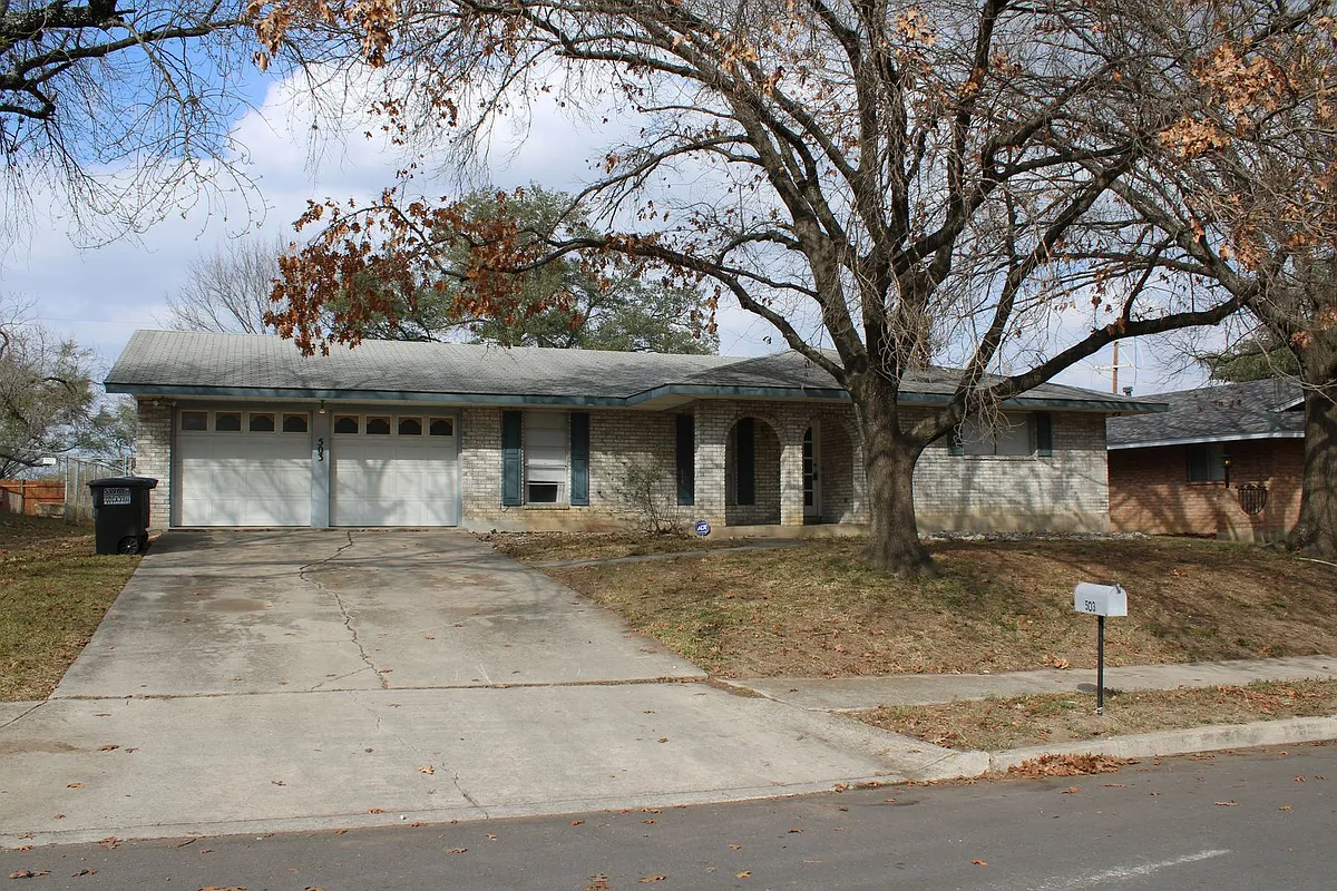 Building Photo - 503 Downshire Dr