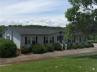 260 Cedar Lake Trl, Mount Airy, NC 27030