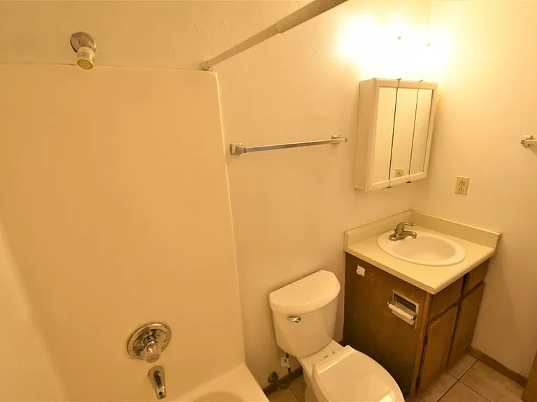 1125 Grandview Ave #4 — Photo 7