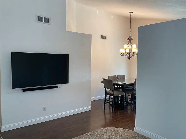 14273 Parkview Dr — Photo 6