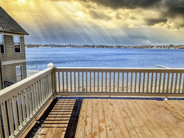 405 Lake Ave UNIT C, Wauconda, IL 60084