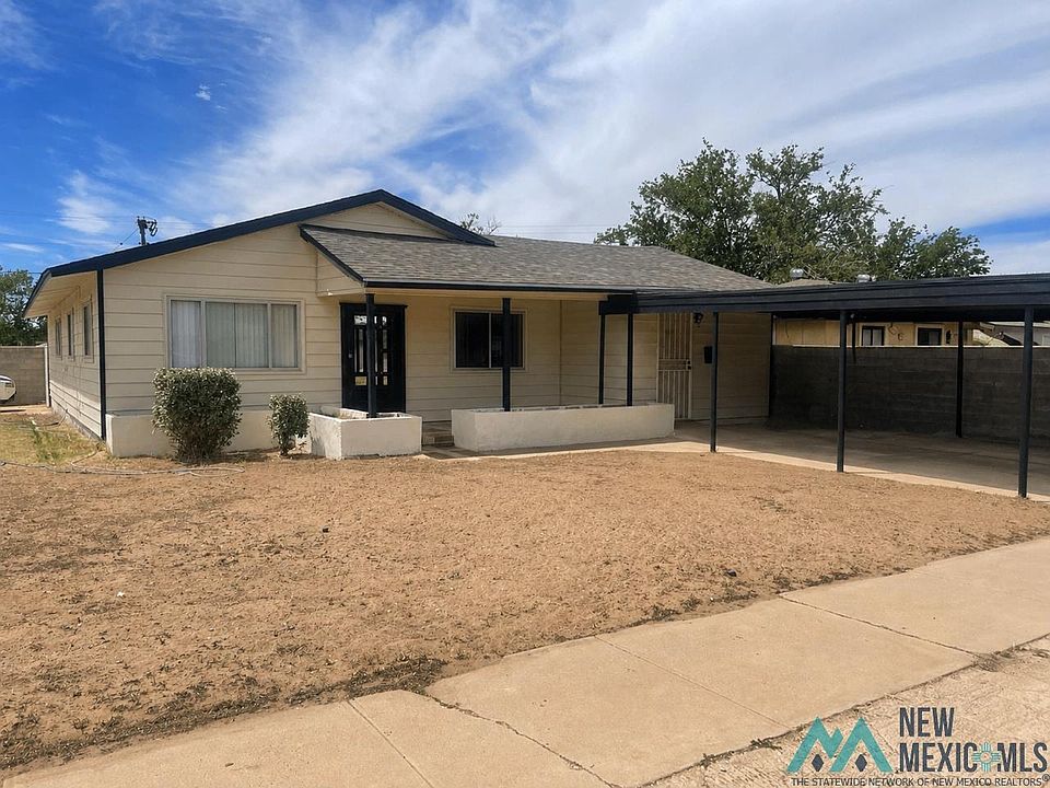 1st image of 1101 N Llano Dr