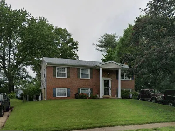 13737 Langstone Dr, Woodbridge, VA 22193