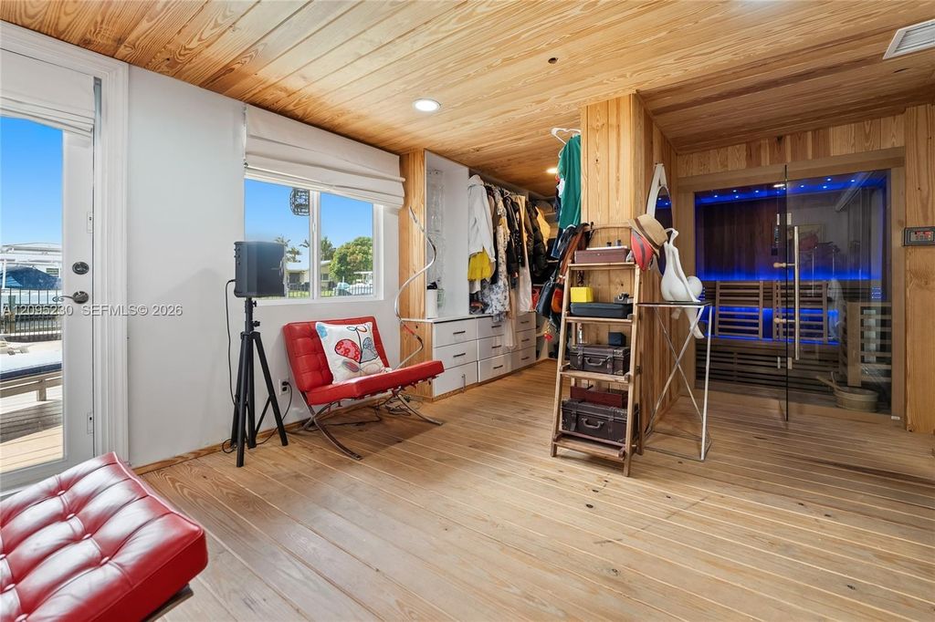 391 SE 16th Ave, photo 6