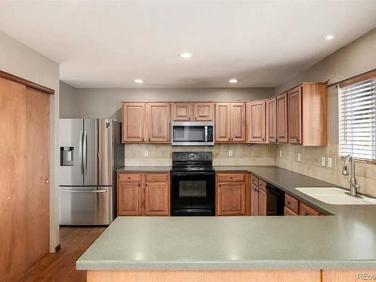 9865 Falcon Ln — Photo 19