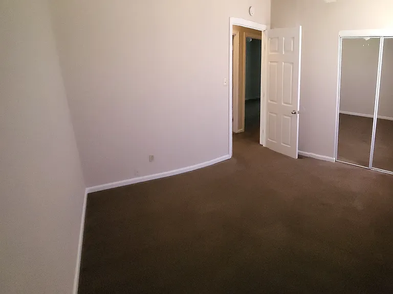 Highland House Villas — Photo 15