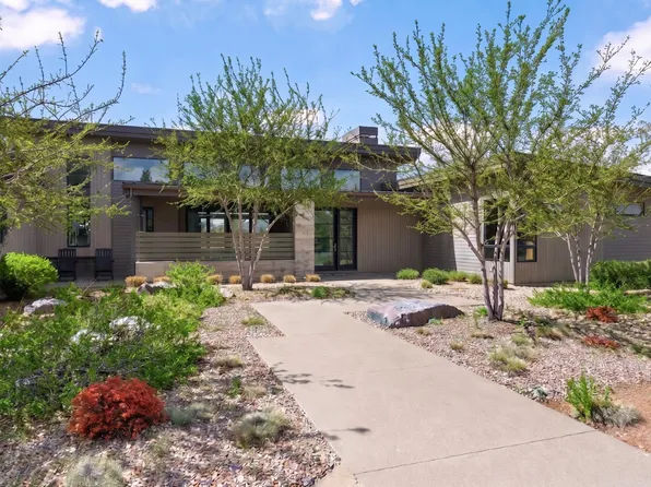 61785 Hosmer Lake Dr, Bend, OR 97702