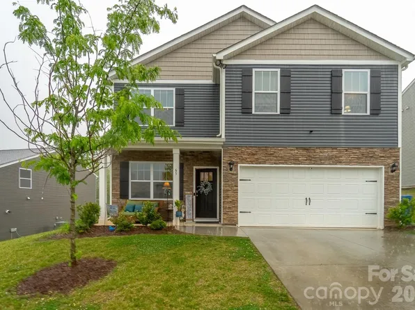 65 Valleywood Dr, Waynesville, NC 28786