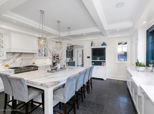 70 E River Rd, Rumson, NJ 07760