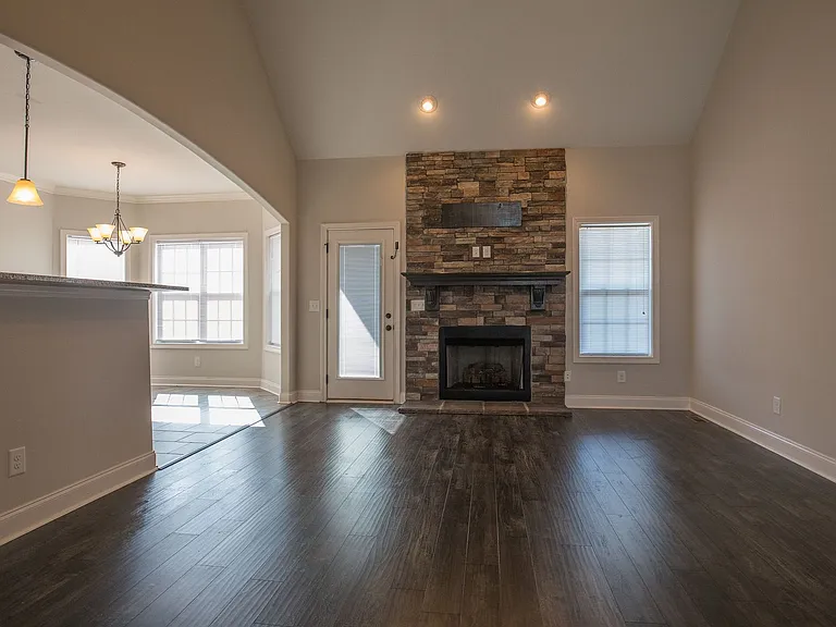 144 Thomas Traylor Ln — Photo 18