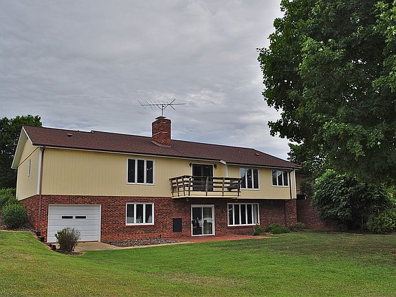 Walk Out Basement, Boat Room
