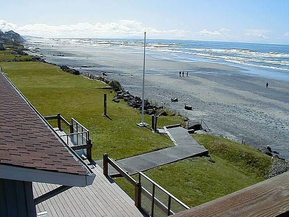 Beachfront deck .....
