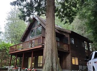 1881 Cliff Rd, Point Roberts, WA 98281