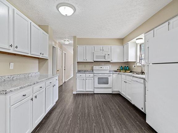 3rd image of 7579 Placid Ave