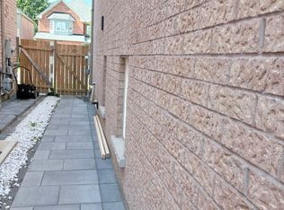 158 Wainscot Ave #Basement, Newmarket, ON L3X 2X6