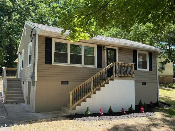 1808 Houstonia Dr, Knoxville, TN 37918