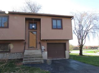 1 Walnut Ct, Fishkill, NY 12524