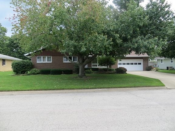 3rd image of 1112 N Bailey Dr