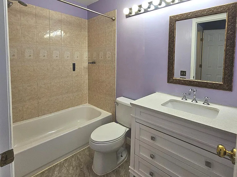 8202 Catbird Cir #202 — Photo 20