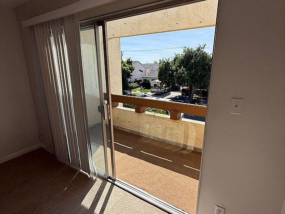5th image of 3849 Shasta St APT 12