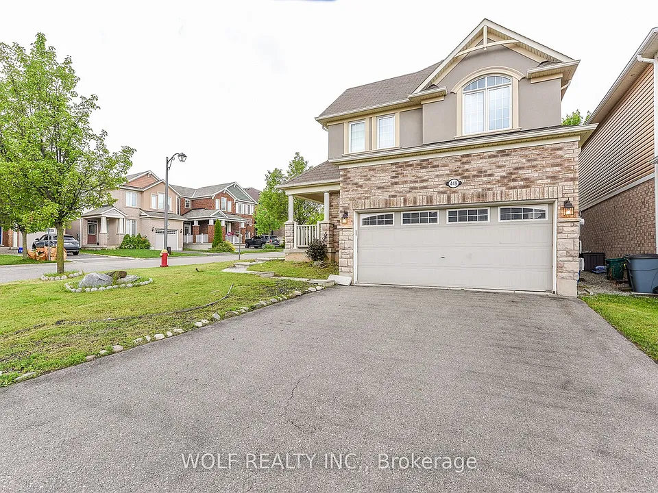 449 Tyrone Cres