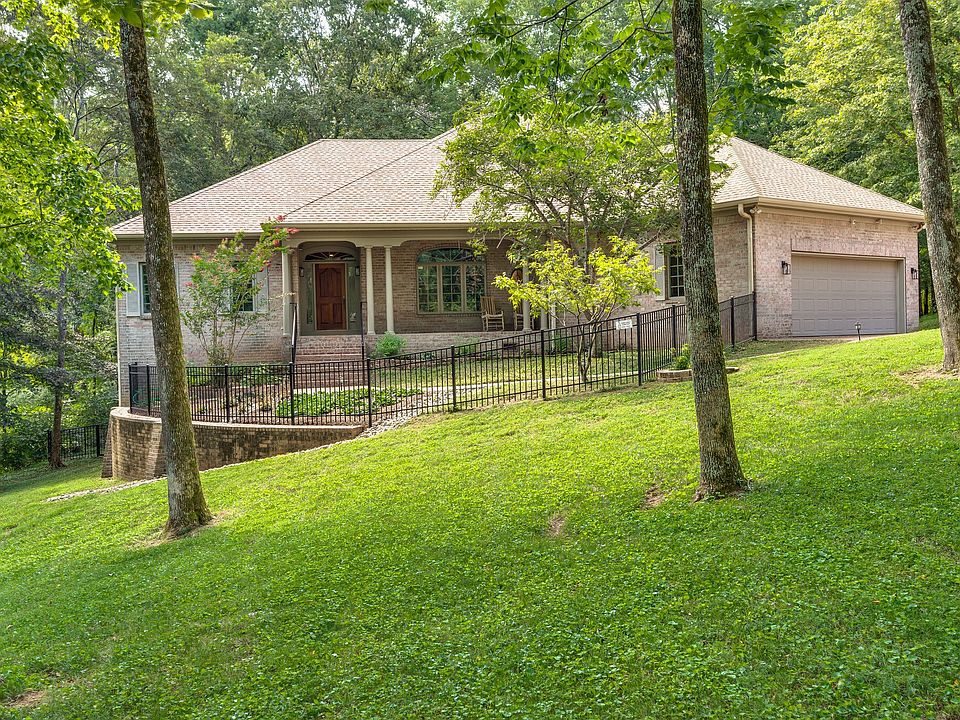 1st image of 7513 Hallows Dr