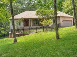 7513 Hallows Dr, Nashville, TN 37221