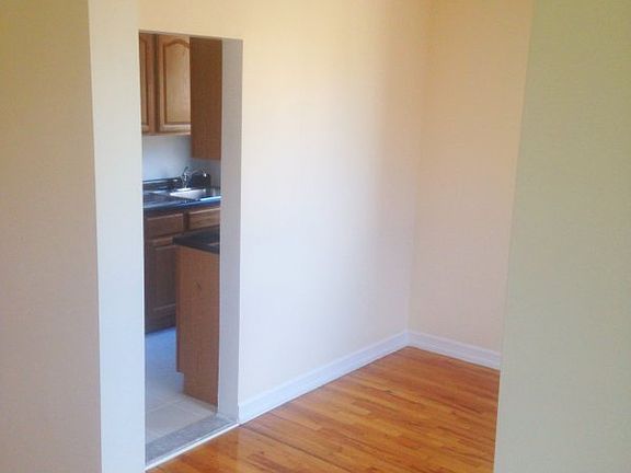 3rd image of 246 W 150th St APT 6J
