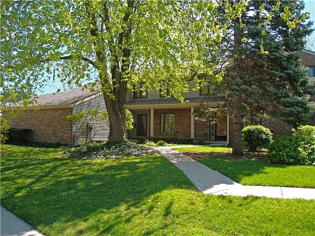 1st image of 1453 E Lakeside Dr