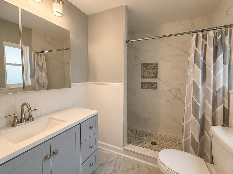439 Saturn Ln W — Photo 10
