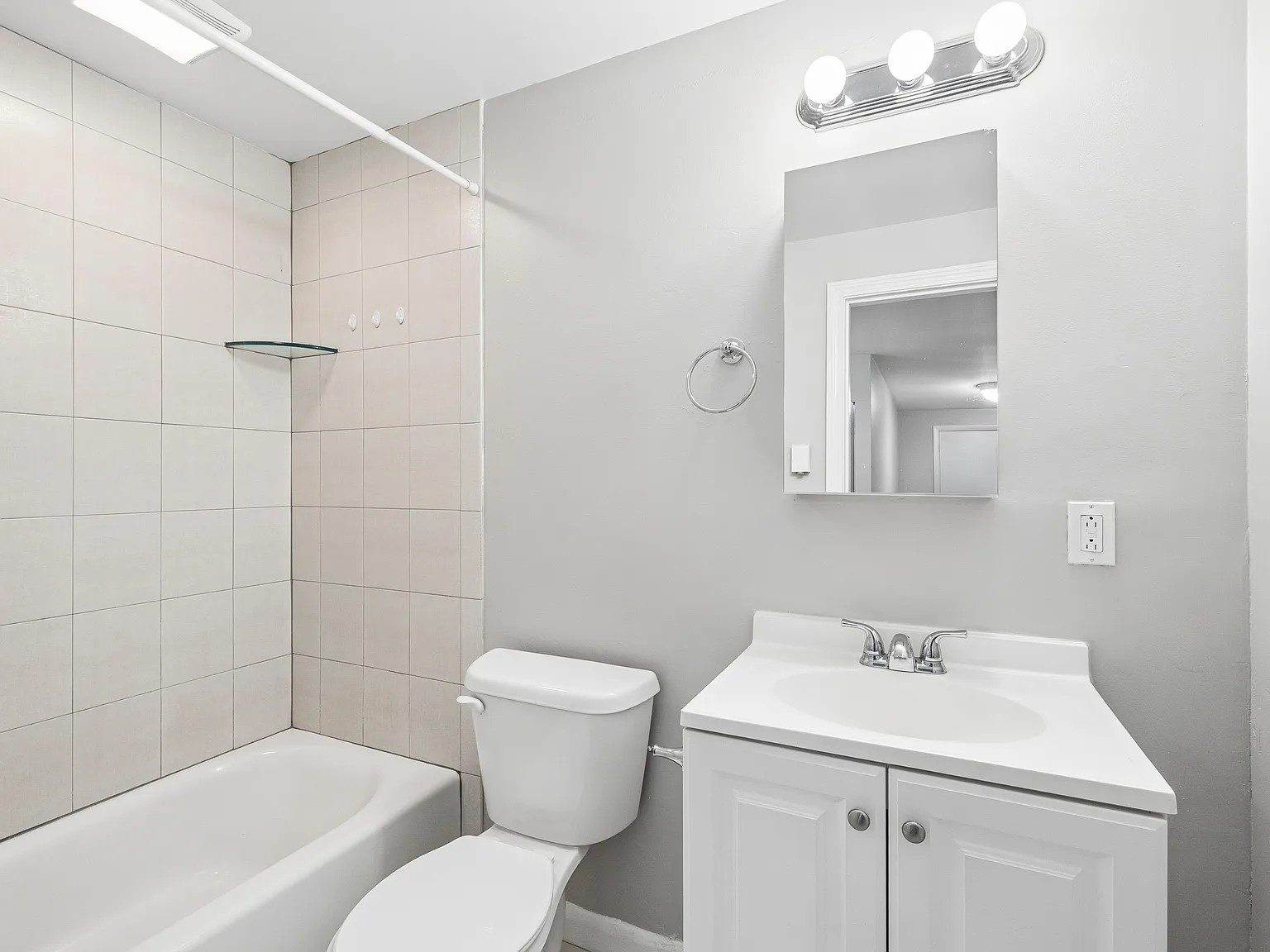 1 bed, 650 sqft, $2,025 — Photo 4