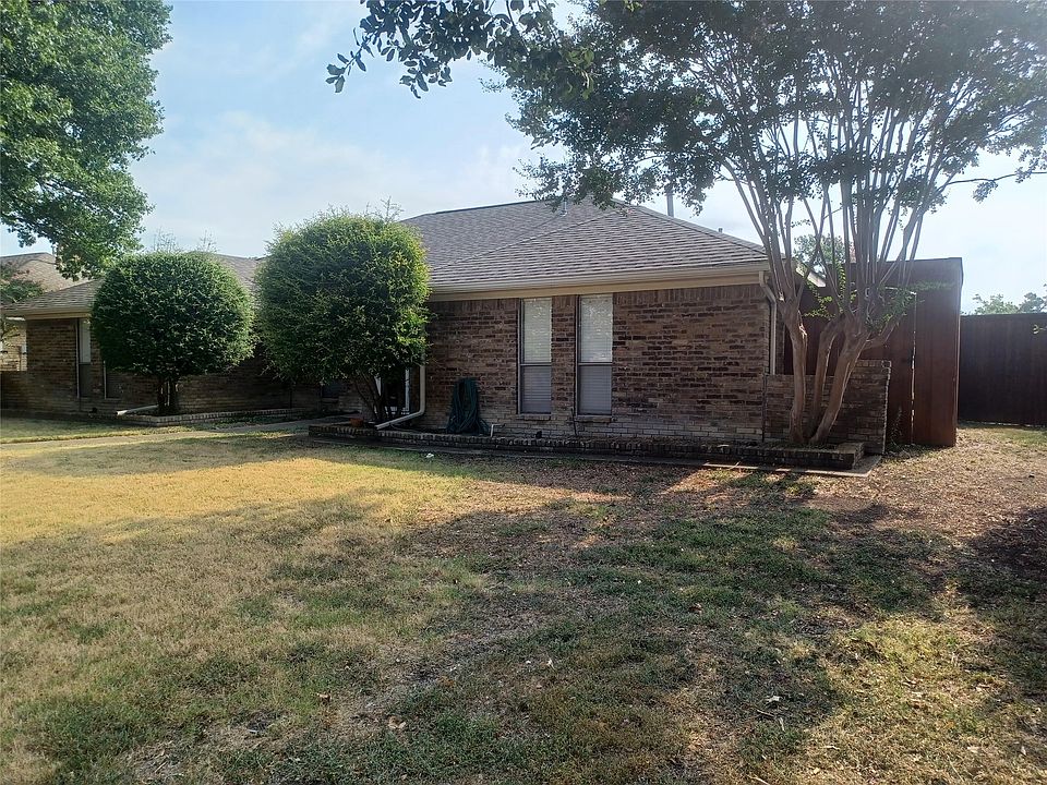 2nd image of 13114 Halwin Cir