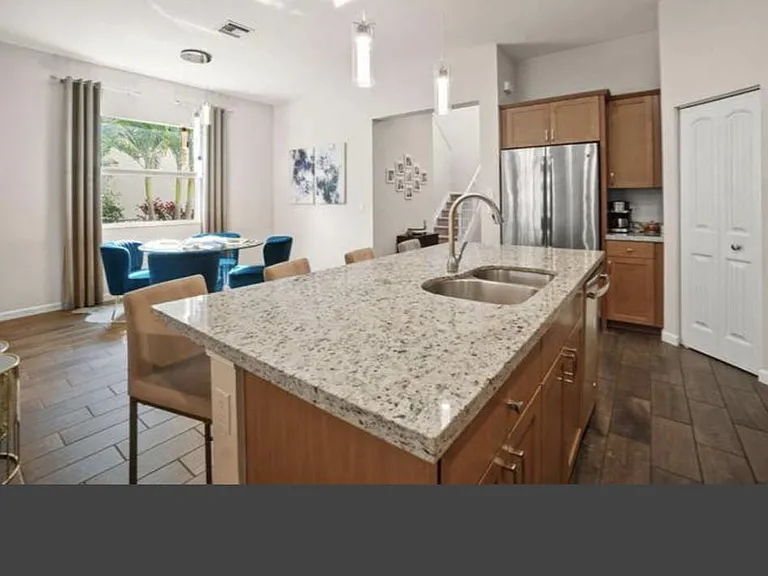 7075 Limestone Cay Rd — Photo 17