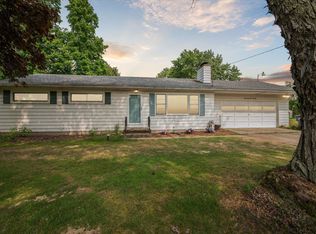 7660 N 41st St, Augusta, MI 49012
