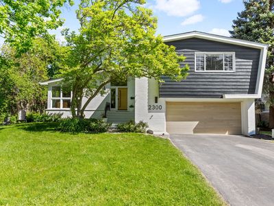 2300 Swainwood Dr, Glenview, IL, 60025