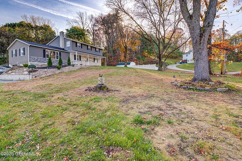 3rd image of 3 Northway View Court