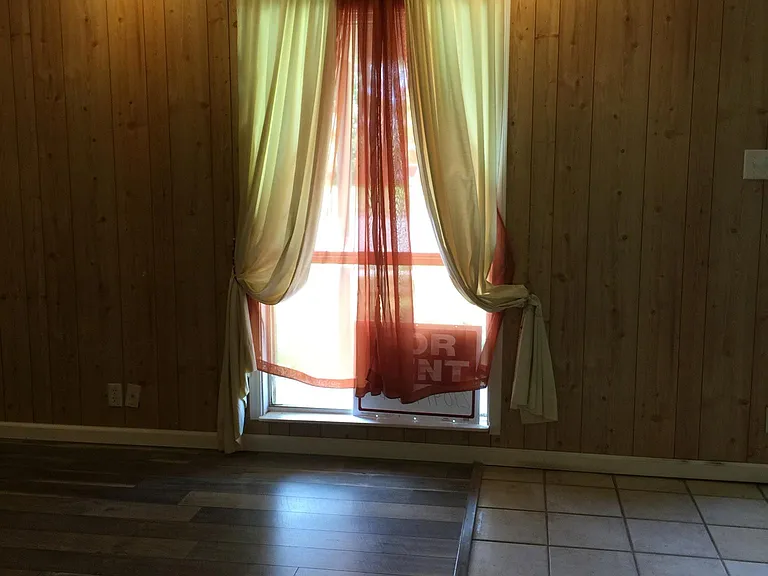 430 E Mally Blvd — Photo 24