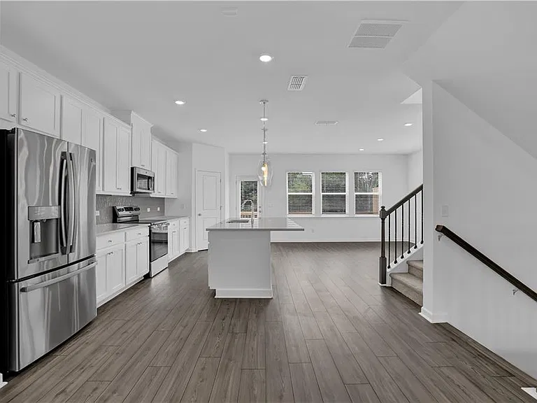 2723 Dreycott Ln — Photo 9