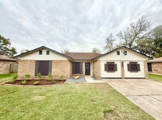 477 Oyster Creek Ct, Richwood, TX 77531