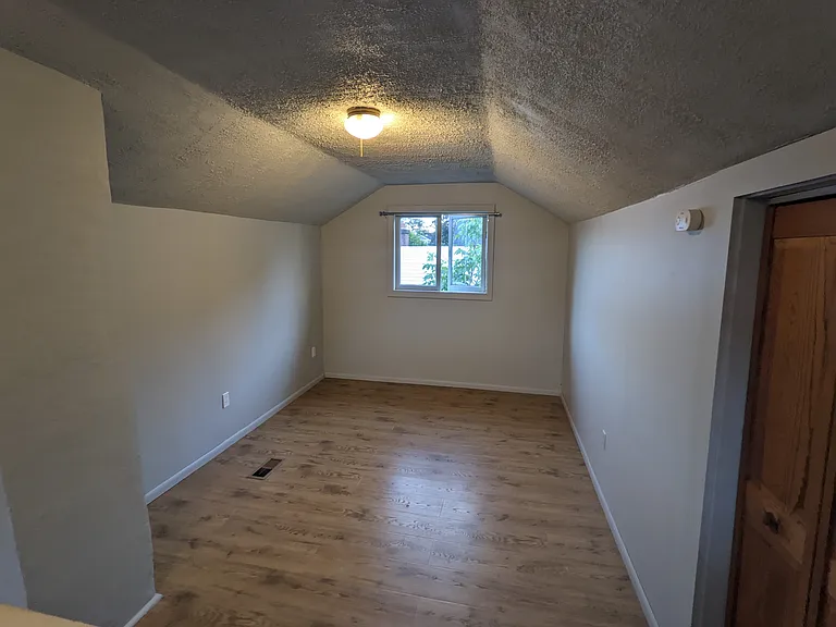 3916 SE 71st Ave — Photo 10