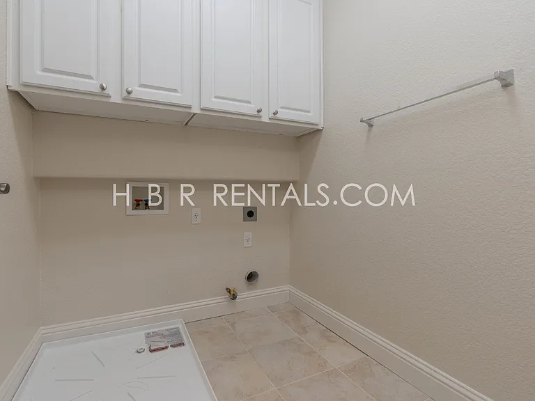 237 E Legacy Dr — Photo 30
